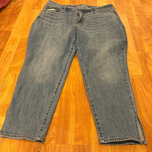 Old navy high rise curvy straight jean size 18 // 092628 - Picture 1 of 2